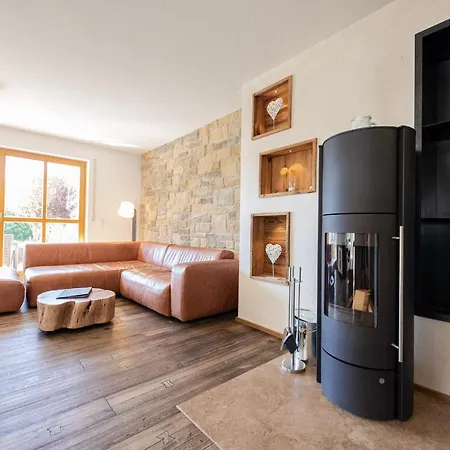 „adlerhorst“ Eignet Sich Ideal Fuer Ganze Familie Σπίτι διακοπών